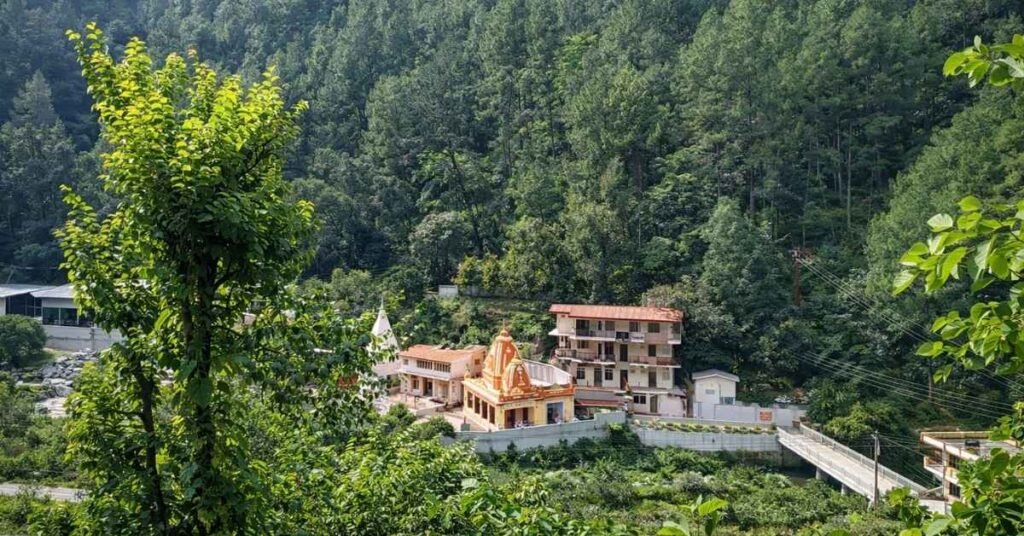 how to reach kainchi dham