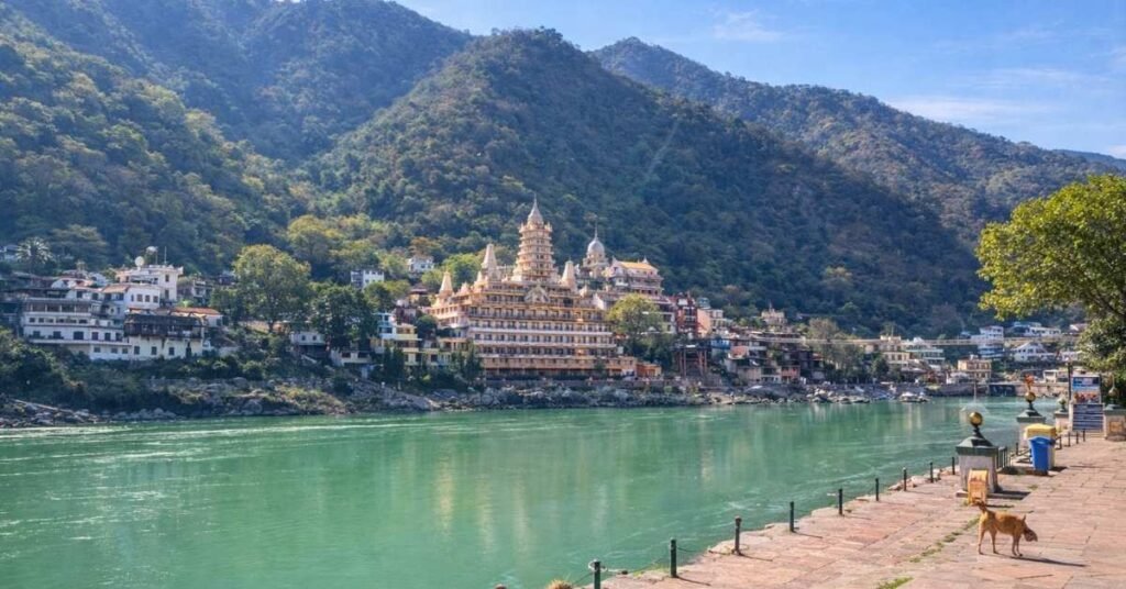 how to reach rishikesh from delhi by train