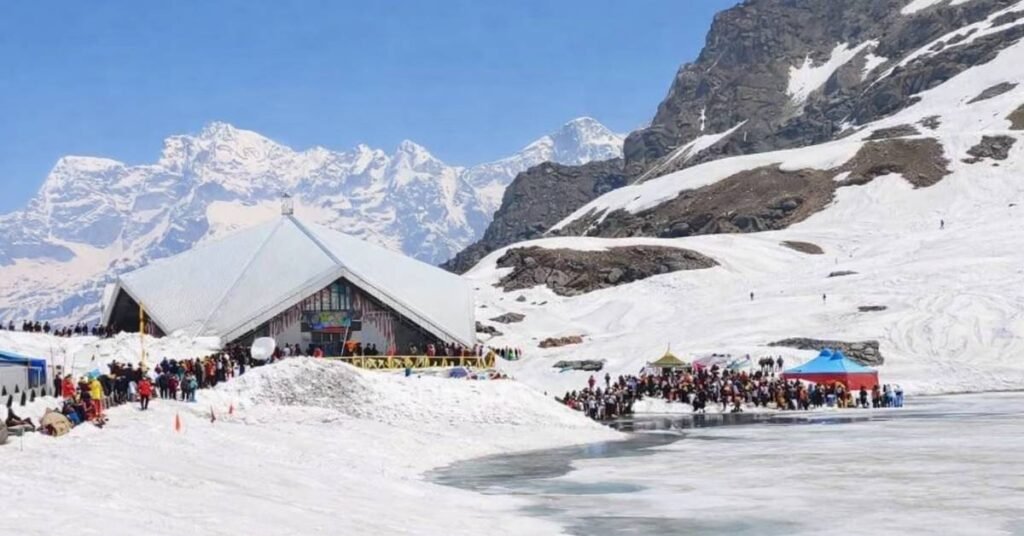 how to reach hemkund sahib from delhi