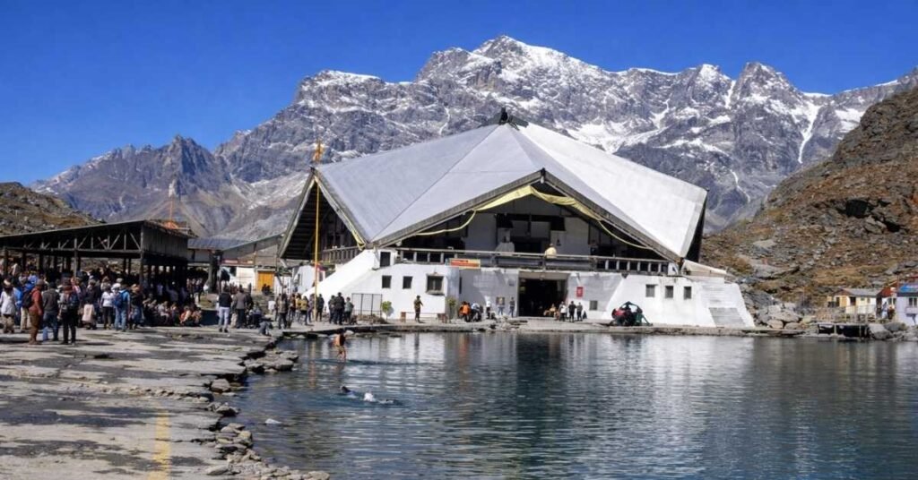 how to reach hemkund sahib from delhi