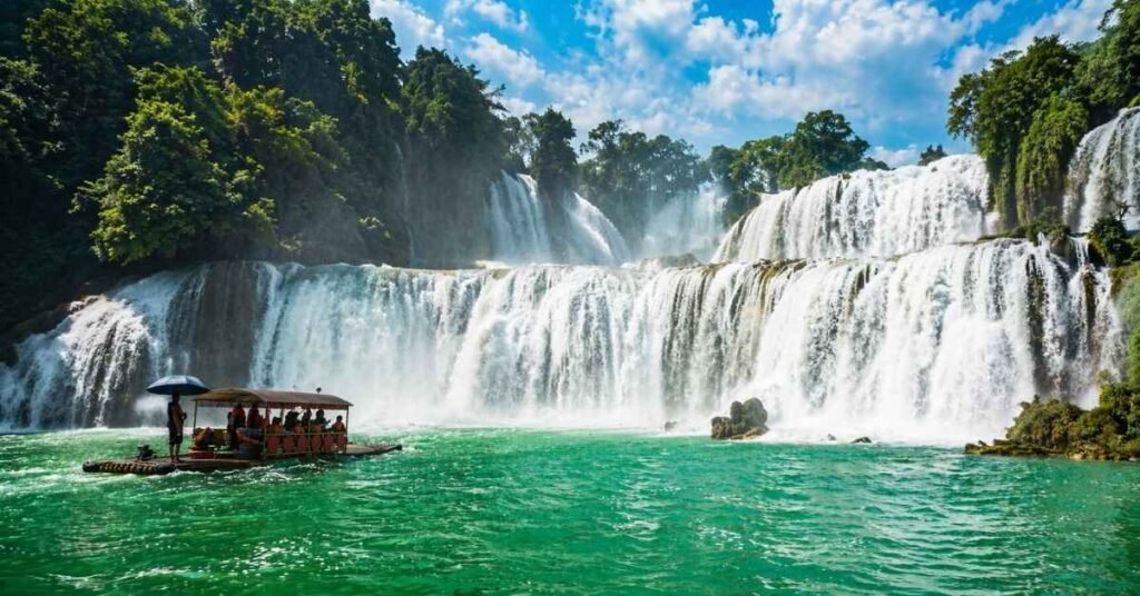 waterfalls near kanyakumari