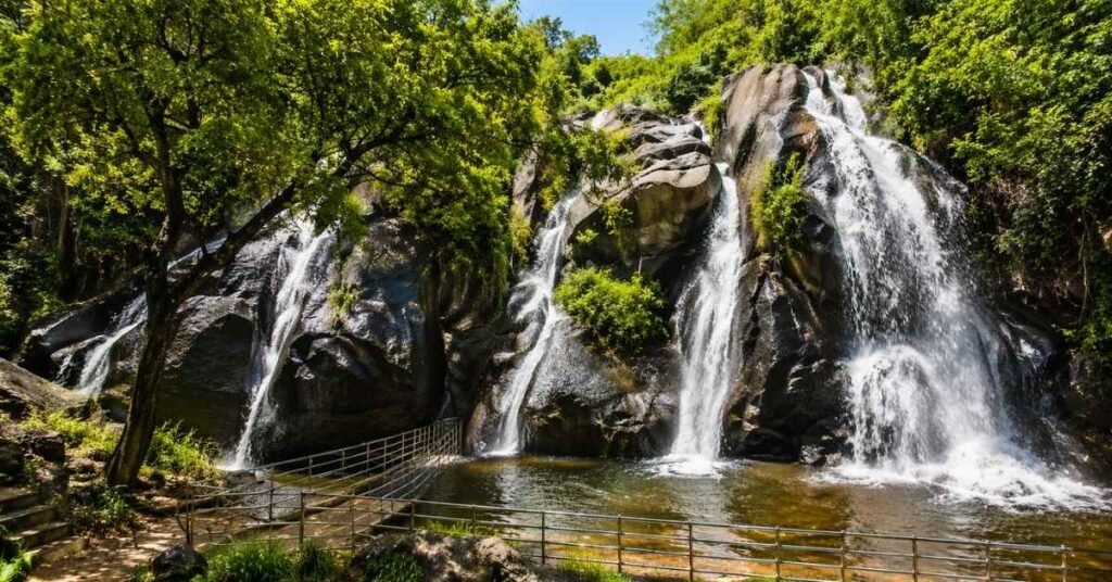 waterfalls near kanyakumari