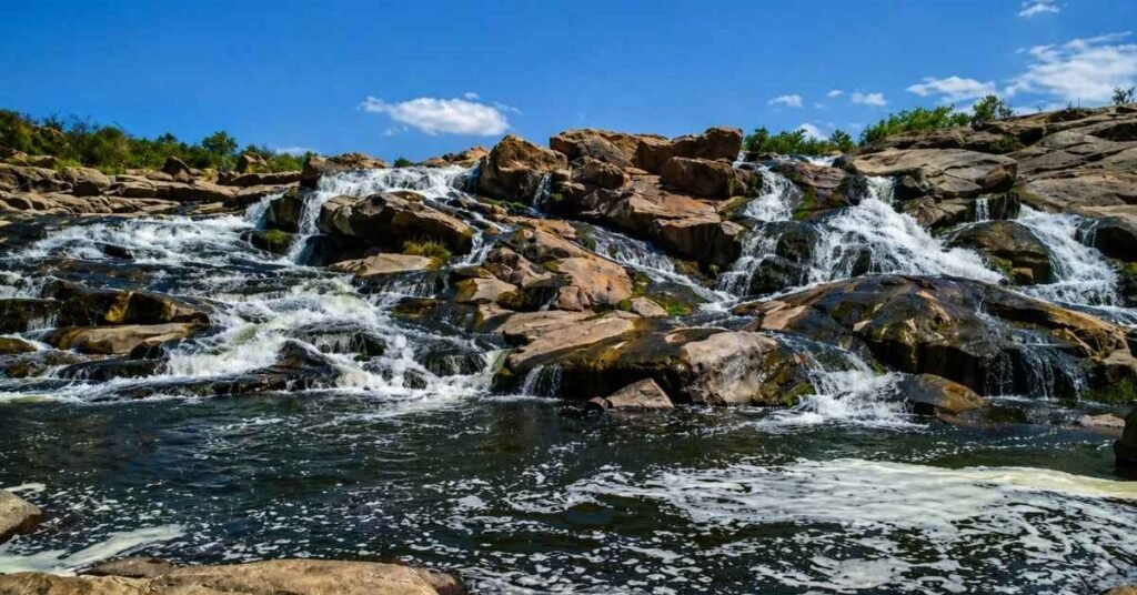 waterfalls near mantralayam