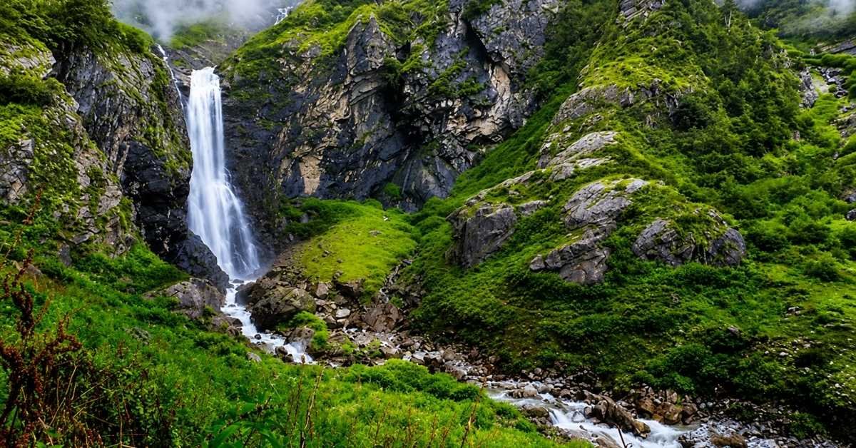 delhi waterfall