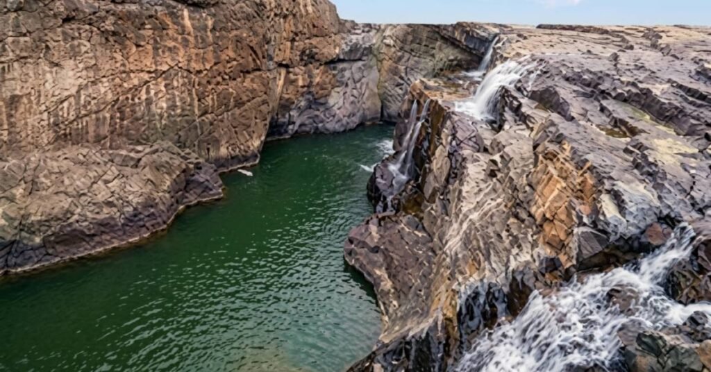 devdarha waterfall