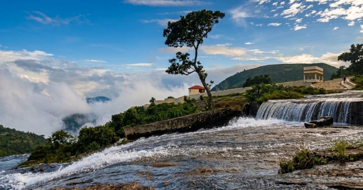 galigabdar waterfall