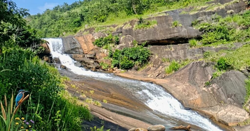galigabdar waterfall