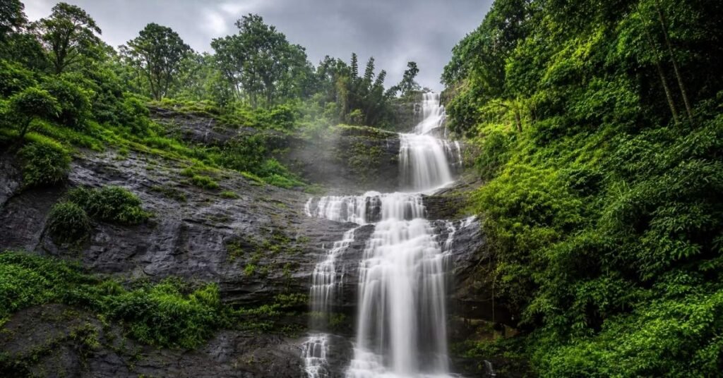 karkat waterfall