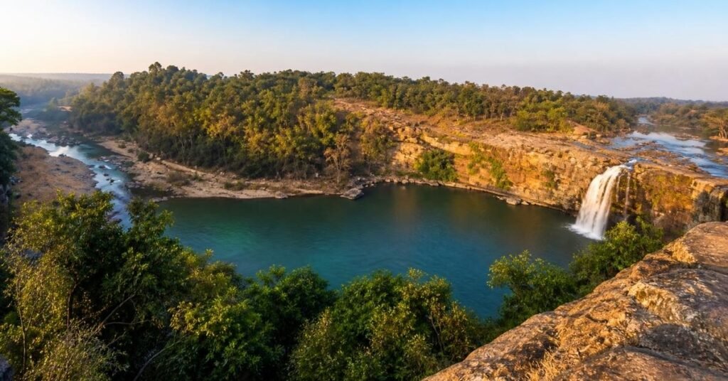 gaurghat waterfall sonhat chhattisgarh