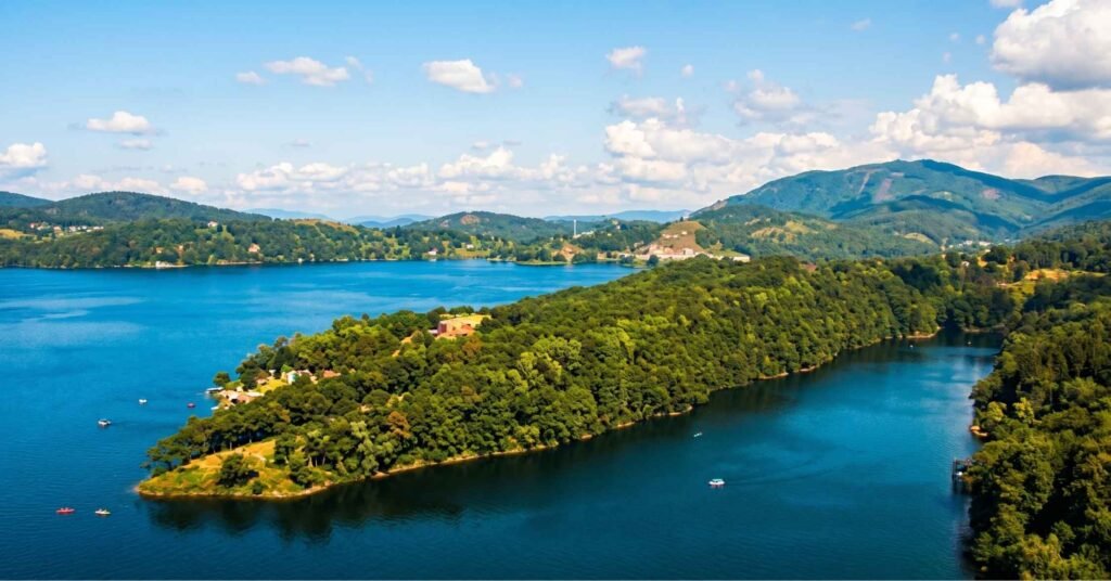 how to reach meghalaya