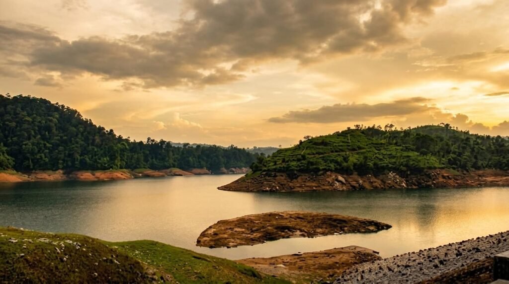 best time to visit valparai