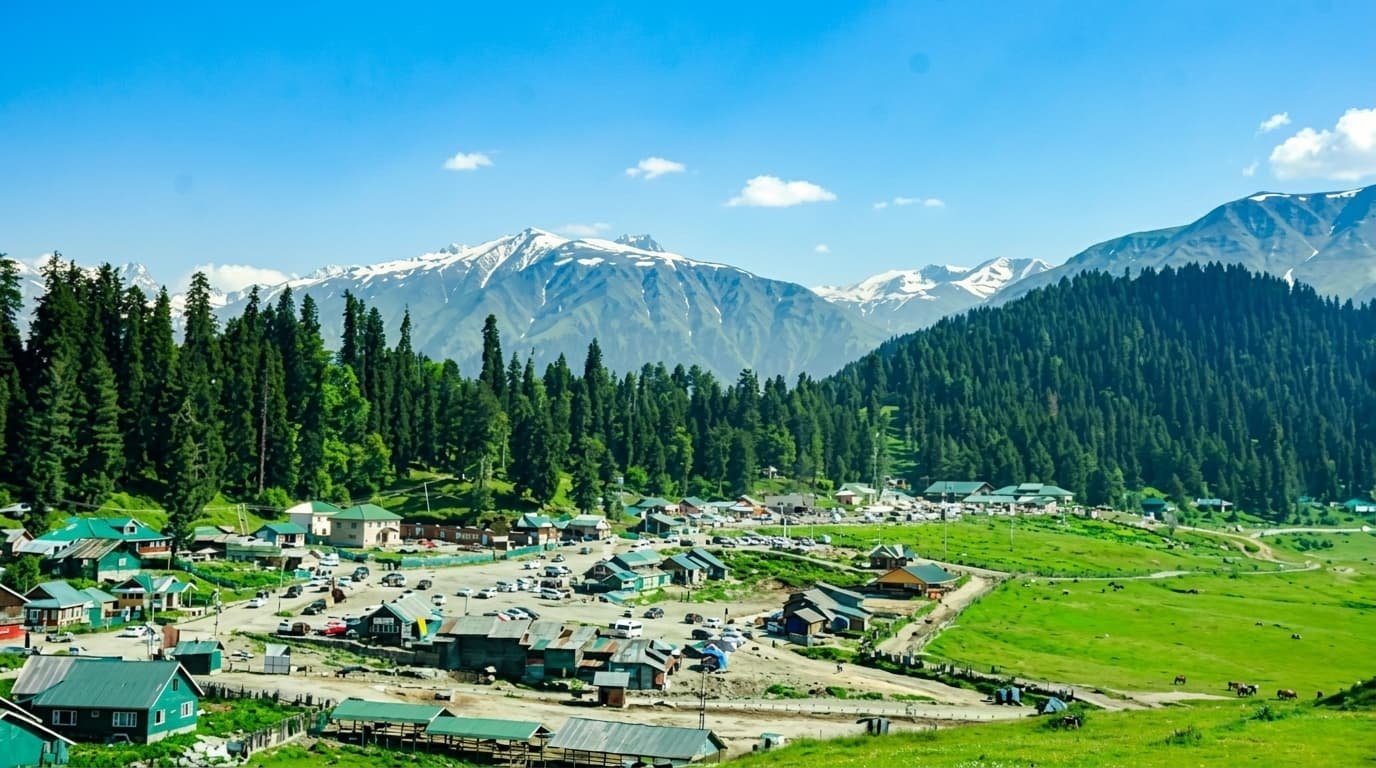 how to reach kashmir from delhi